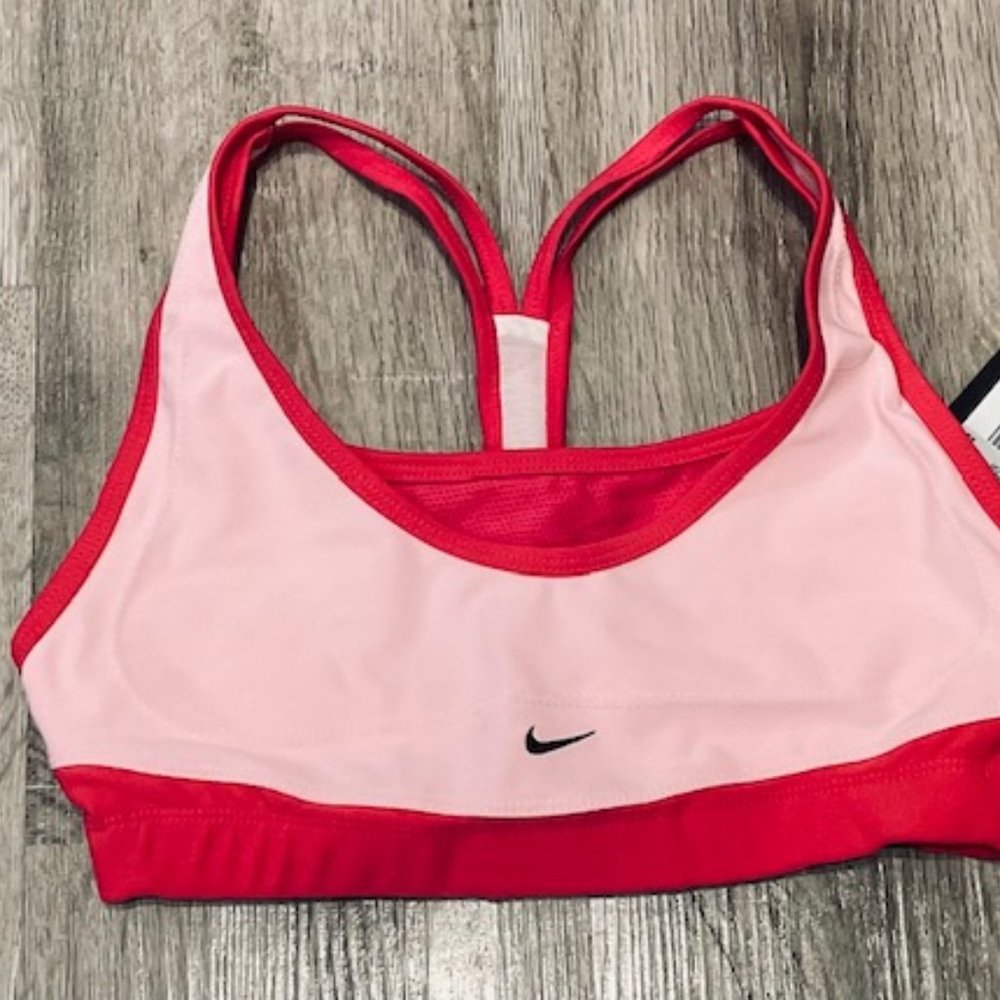 NIKE Sport Bra Top - Size XS (Extra Small) - NWT